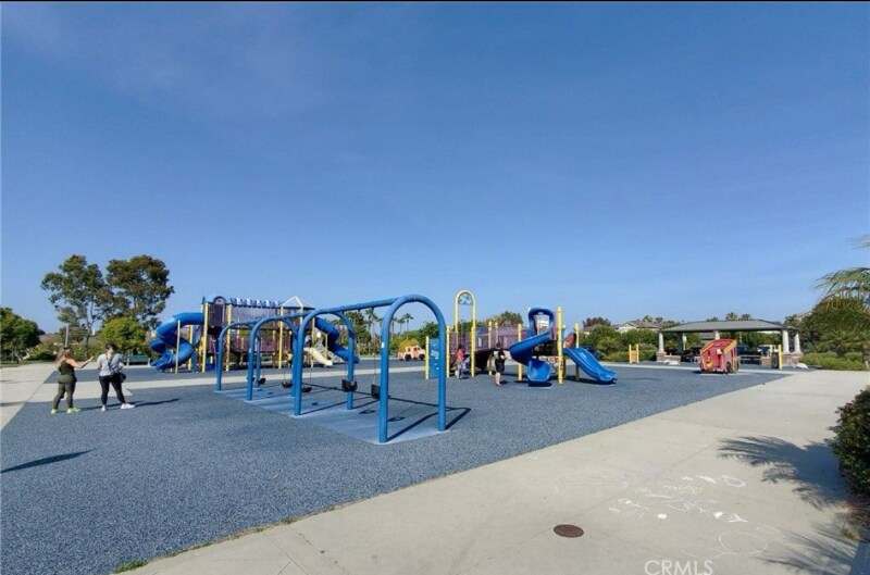 Building Photo - 7435 Paloma Dr