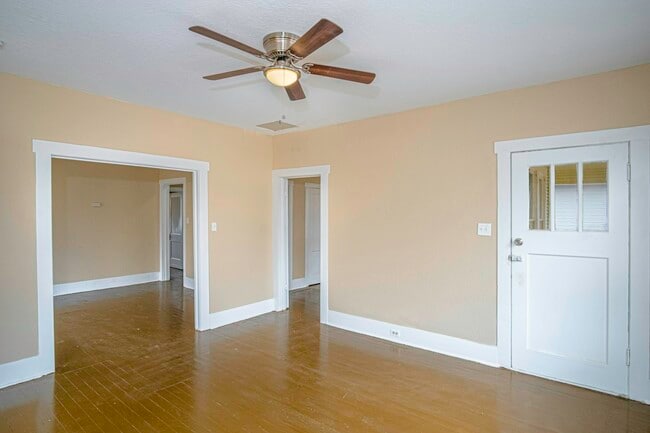 Building Photo - 1101 Gibbs St