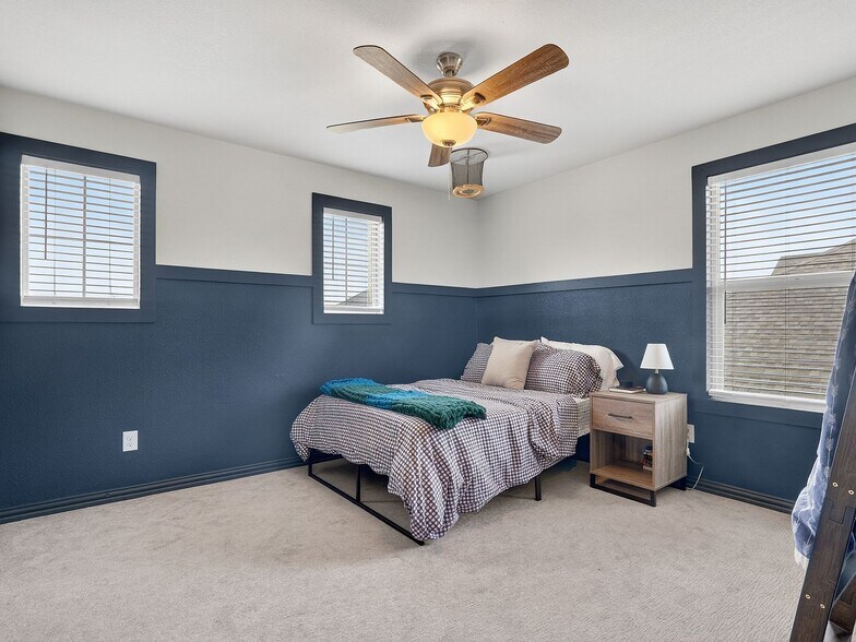 Building Photo - 480 Pebble Brook Ln