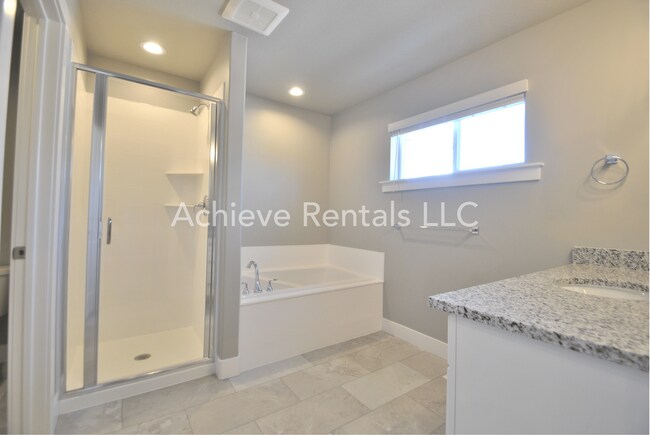 Building Photo - 2251 S 1120 W