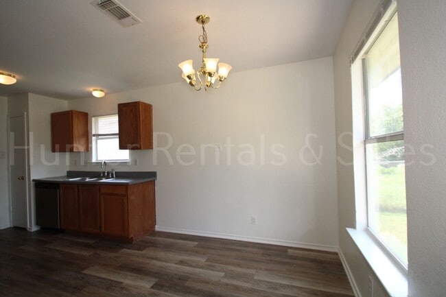 Building Photo - North Killeen!