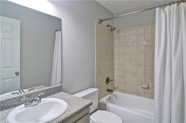 Building Photo - 504 Madison Ct