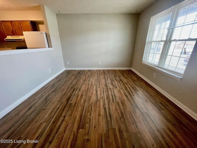 Building Photo - 3414 Burkland Blvd