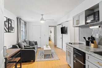 Building Photo - 3903 E Powhatan Ave