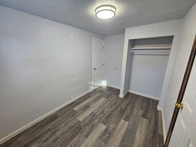 Building Photo - Charming 2/1 Home For Rent in Gerber!