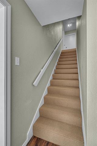 Building Photo - 6433 Southpoint Dr