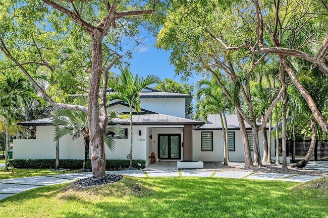 Building Photo - 11340 SW 74th Ct