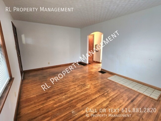 Building Photo - WAIVED APPLICATION FEES WITH SIGNED LEASE!...