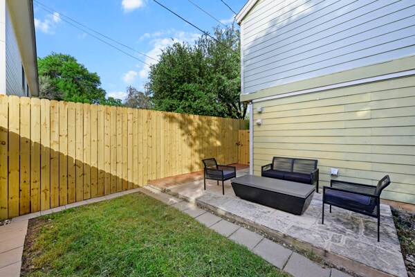 Building Photo - 3601 Menchaca Rd