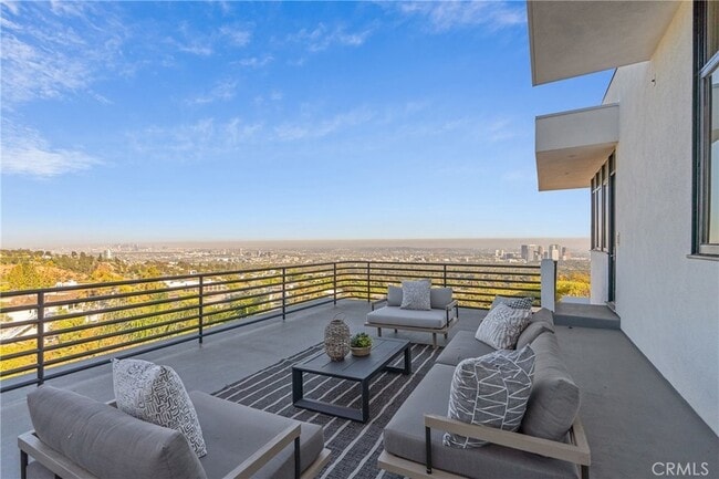 Building Photo - 1436 Summitridge Dr