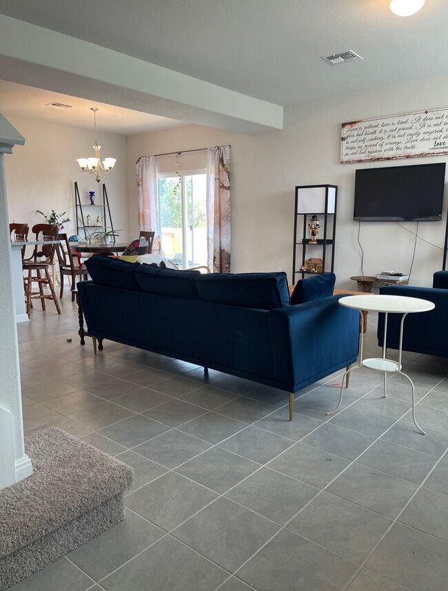 Building Photo - 588 Ferrule Dr