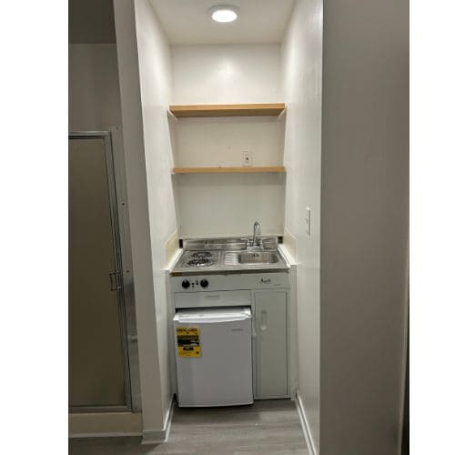 Building Photo - 1610 Rumrill Blvd