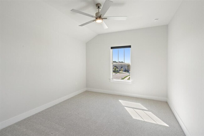 Building Photo - 9820 Grapevine Leaf Dr