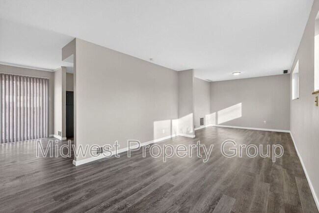 Building Photo - 1165 Derhake Rd