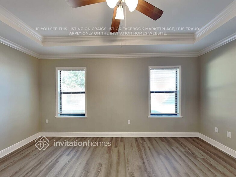 Building Photo - 7526 39th Ave E