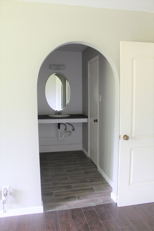 Building Photo - Welcome home!