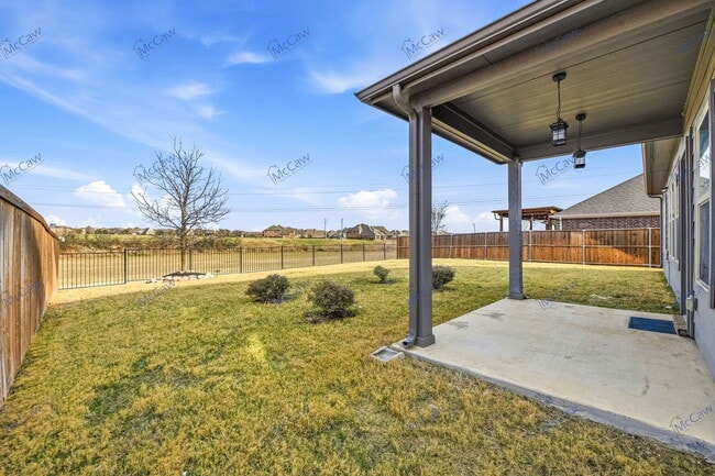 Building Photo - 236 Henly Dr