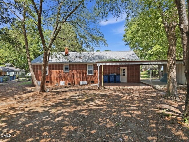 Building Photo - 1305 Erwin Rd
