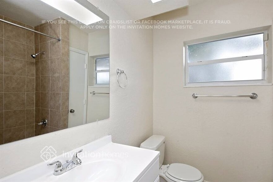 Building Photo - 7438 Taft St