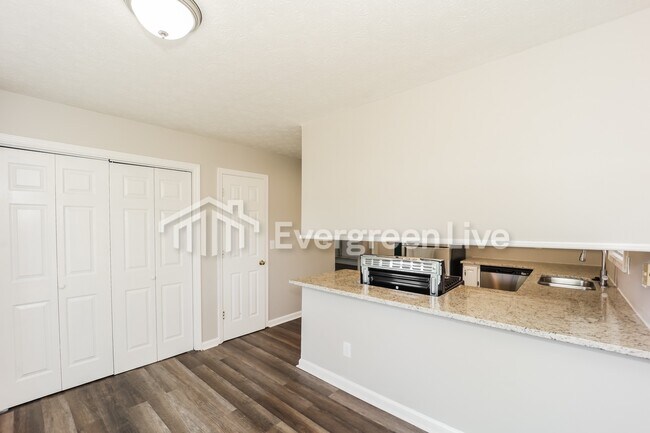 Building Photo - 9353 Whaleys Lake Trce