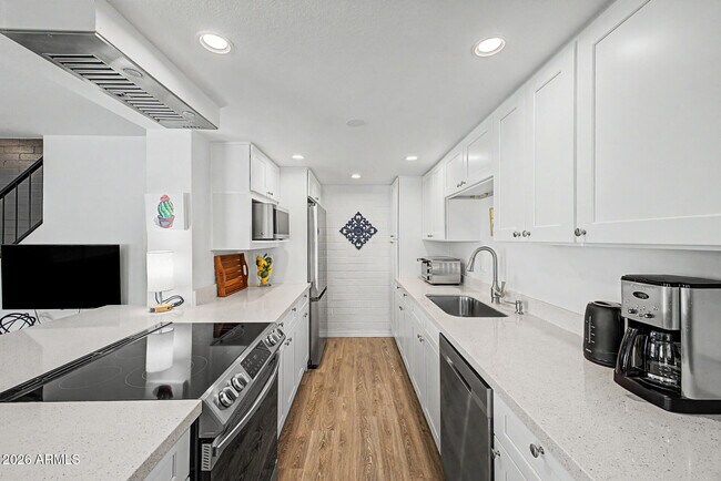 Building Photo - 4158 N 81st St