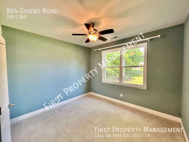 Building Photo - 804 Givens Rd