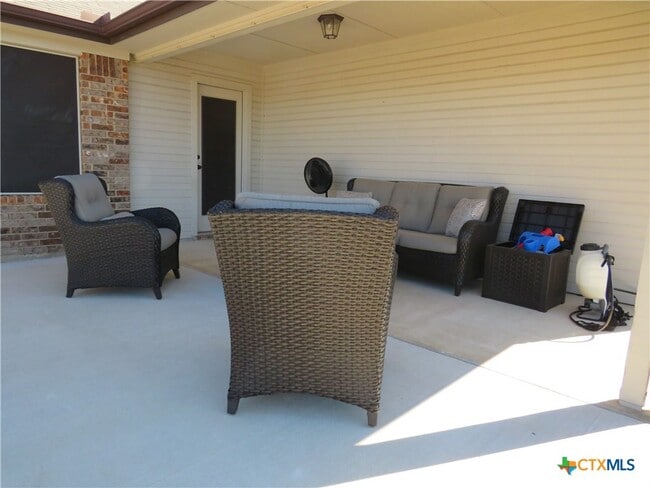 Building Photo - 9805 Kaitlyn Dr