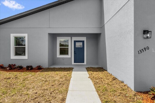 Building Photo - 13590 SW 40th Cir