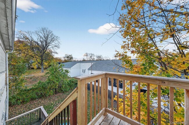 Building Photo - 11 Zimmer Ave