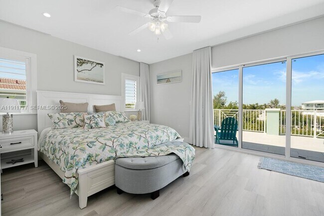 Building Photo - 112 Ave D