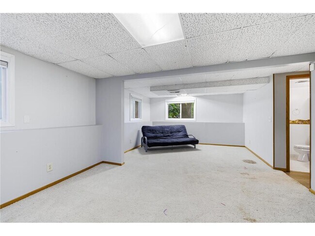 Building Photo - 9149 Page Ave NE