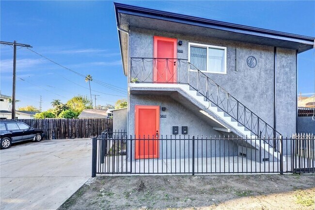 Building Photo - 3617 Carlota Blvd