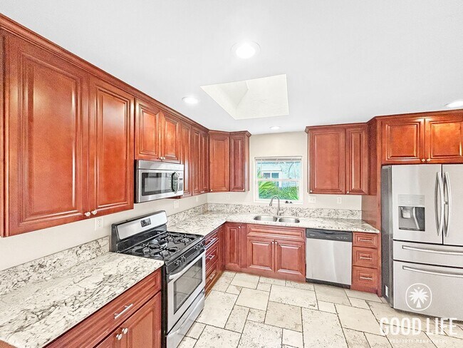 Building Photo - Charming 3BD/2BA w/ A/C, Attached Garage, and Large Yard in La Mesa!