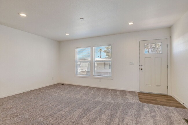 Building Photo - 10 Vandalay St