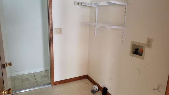 Building Photo - 6743 Cedar Chest Ct
