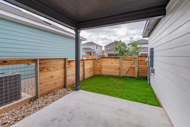 Building Photo - 5302 Mulberry Grove Ln