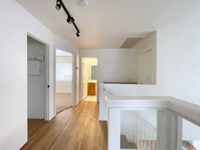 Building Photo - GATED COMMUNITY WITH POOL! Brand New Carpe...