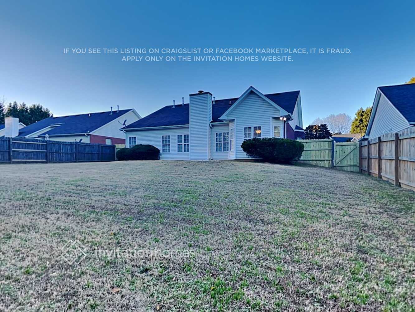 Building Photo - 1215 Chandler Ridge Dr SE