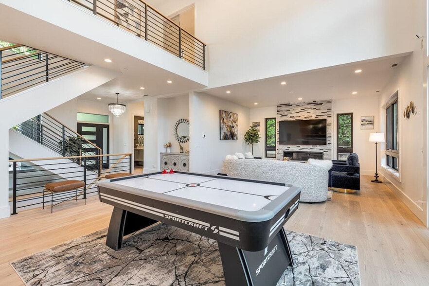 Building Photo - 115 110th Pl SE