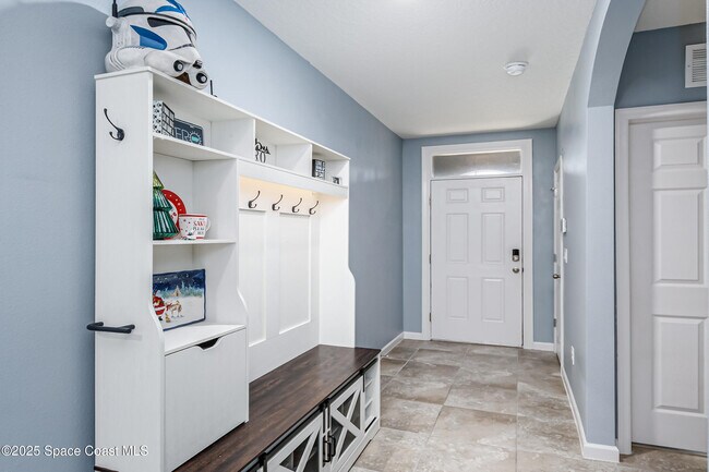 Building Photo - 6125 Orsino Ln