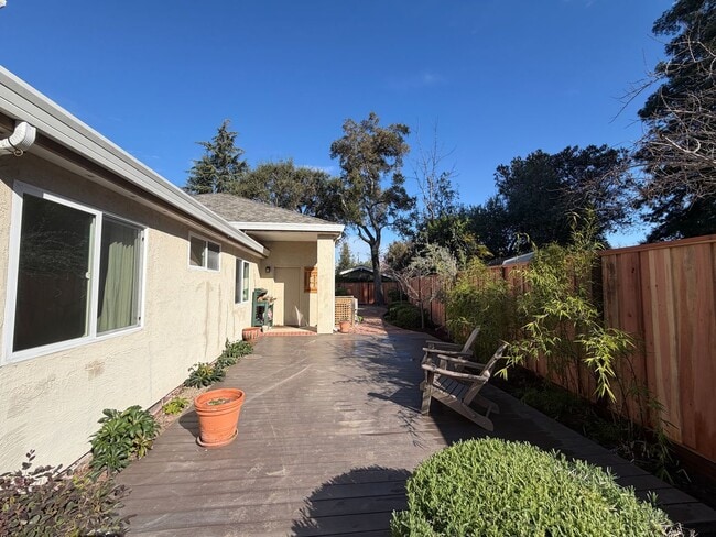 Building Photo - Los Gatos 3 Bedroom 2.5 Bath Coming Soon! Executive Home in Los Gatos School District