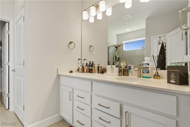 Building Photo - 525 Tropicana Parkway W