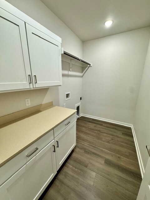 Building Photo - 3909 SW Pecan Cir