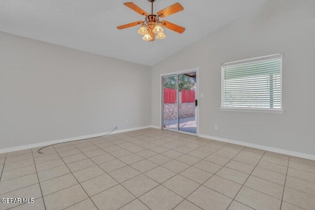 Building Photo - 12255 Via Del Rio