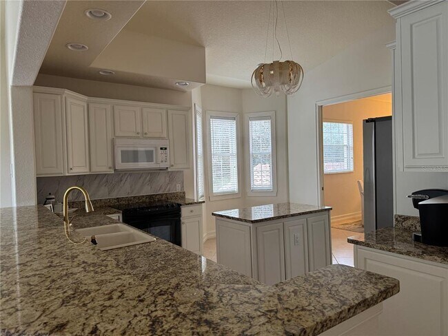 Building Photo - 54 Camino Real