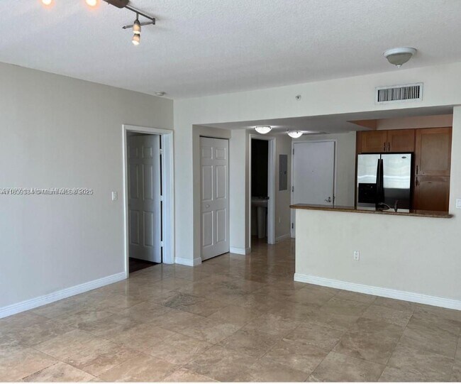 Building Photo - 1745 E Hallandale Beach Blvd