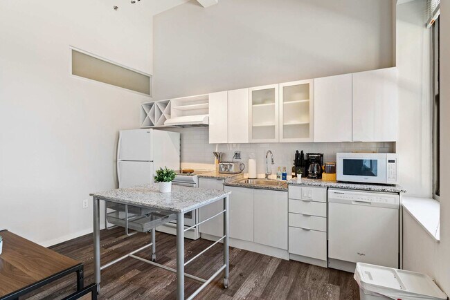 Building Photo - 309 Vine St