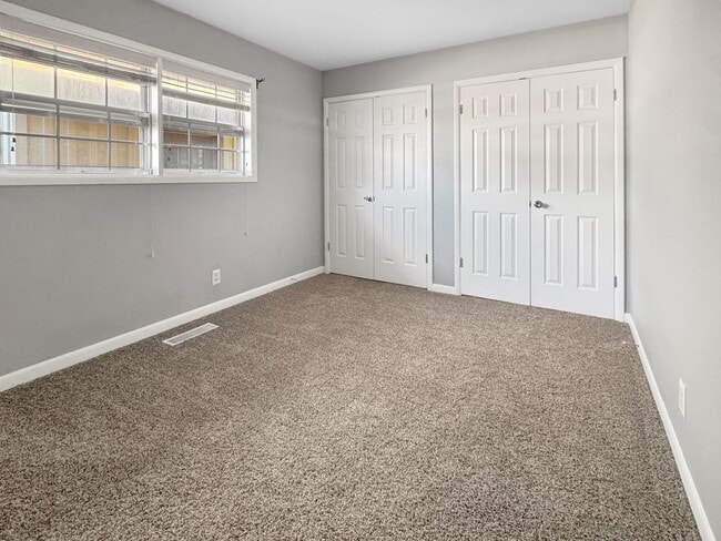 Building Photo - Spacious 3 Bed/3 Bath Midtown Home with Oversized Garage, Large Deck, and Storage Shed