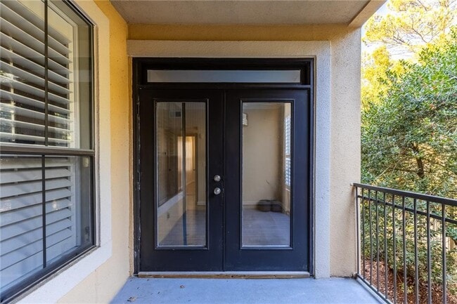 Building Photo - 3777 Peachtree Rd NE