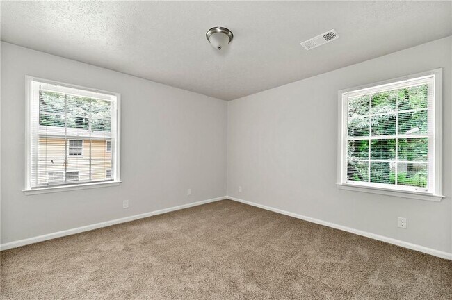 Building Photo - 208 S Rockborough Ct